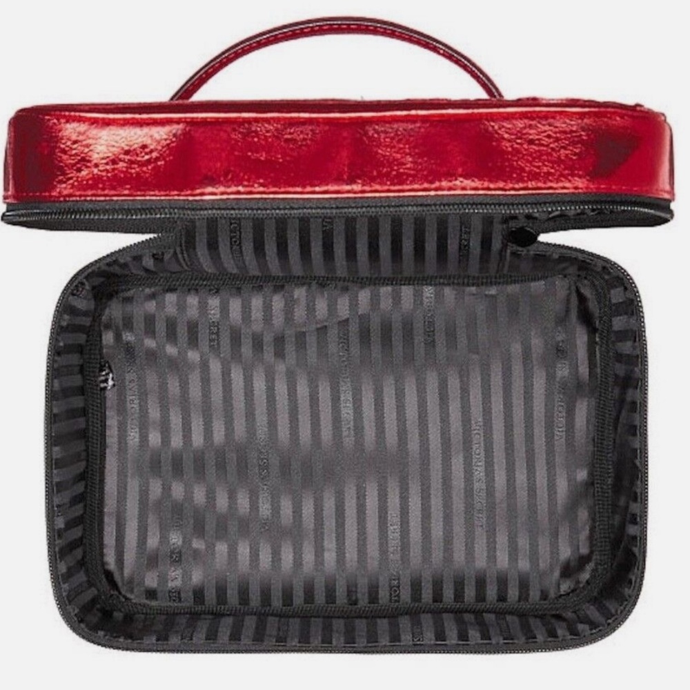 NWT Victorias Secret LE Metallic RED Crackle Train Case NWT Makeup Travel Case - Picture 3 of 4